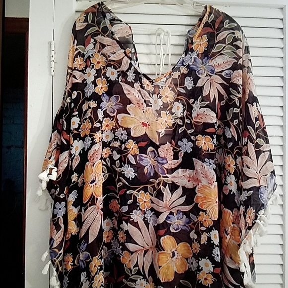 Clearance 🇺🇸🔥Host Pick! Boho Floral kimono cover up - Picture 2 of 8